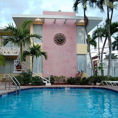 פורט לודרדייל Alcazar Resort- Gay Mens Resort מראה חיצוני תמונה