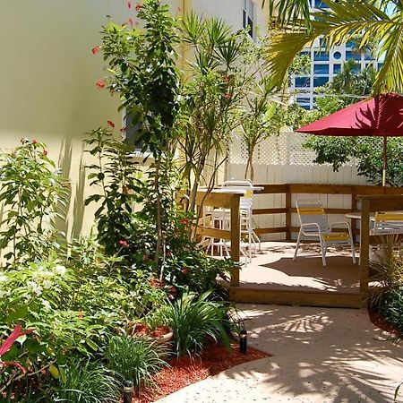 פורט לודרדייל Alcazar Resort- Gay Mens Resort מראה חיצוני תמונה